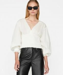 Frame-denim V-Neck Smocked Top -- Off White Women