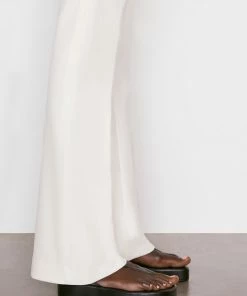 Frame-denim Le High Flare Trouser -- Blanc Women