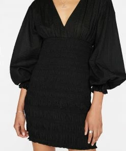 Frame-denim Women V-Neck Smocked Dress -- Noir