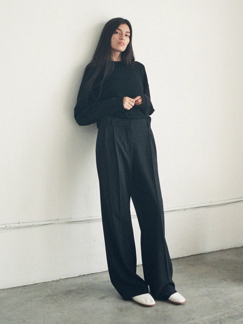 Outlet π Frame-denim Ilona Perfect Crew Sweater -- Noir π© Women β 1 Frame-denim Ilona Perfect Crew Sweater -- Noir Women