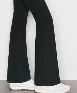 Frame-denim The Jetset Flare -- Sheen Noir