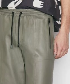 Cheap ๐ Frame-denim Bonded Leather Short -- Grey Green ๐ 15 Frame-denim Bonded Leather Short -- Grey Green