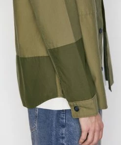 Best Sale ๐ Frame-denim Tonal Patchwork ๐ Shirt -- Rifle Green Men โ 11 Frame-denim Tonal Patchwork Shirt -- Rifle Green Men