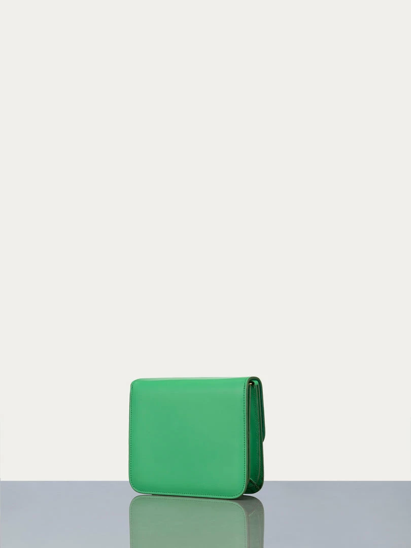 Brand new ๐ Frame-denim Le Signature Mini -- Grass Green ๐ฉ Women ๐ 2 Frame-denim Le Signature Mini -- Grass Green Women