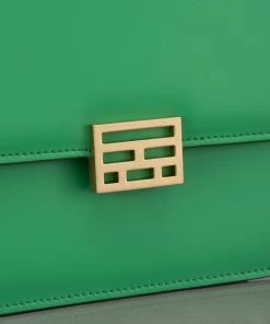 Brand new ๐ Frame-denim Le Signature Mini -- Grass Green ๐ฉ Women ๐ 5 Frame-denim Le Signature Mini -- Grass Green Women