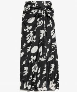 Brand new 𧨠Frame-denim Printed Sarong -- Faded Noir Multi π€© 9 Frame-denim Printed Sarong -- Faded Noir Multi