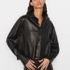 Frame-denim The Cutoff Oversized Leather Shirt -- Noir